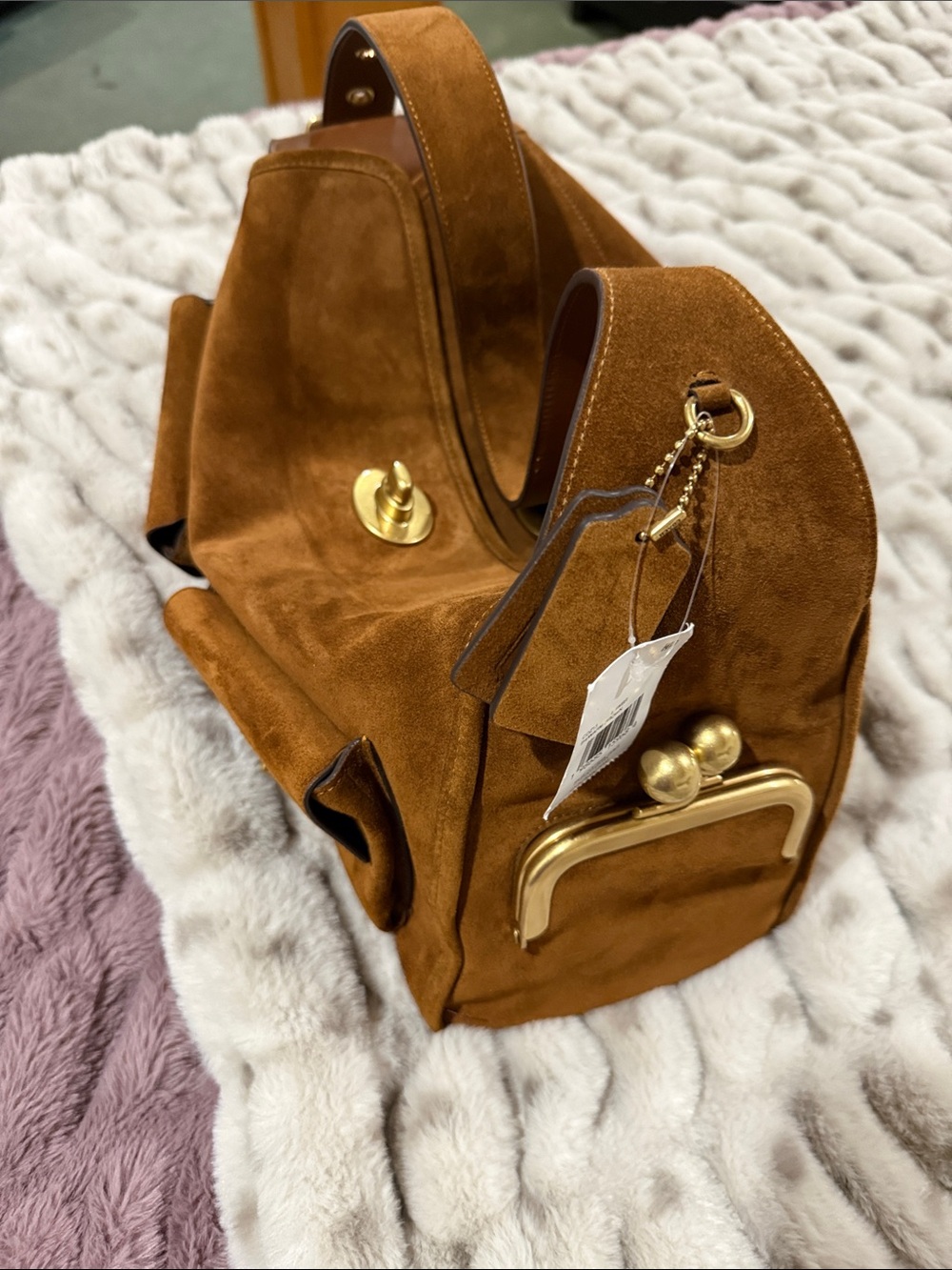 Suede coach haversack nwt - Picture 3 of 15